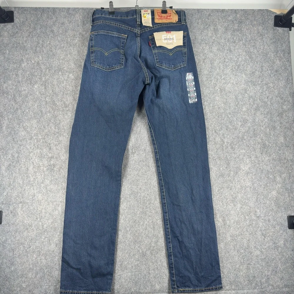 Levi's 501 Jeans Mens 30x34 Blue Medium Wash Button Fly Straight Leg
